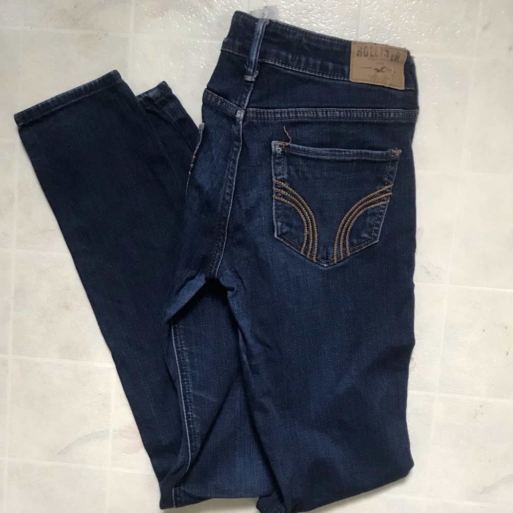 Hollister skinny jeans